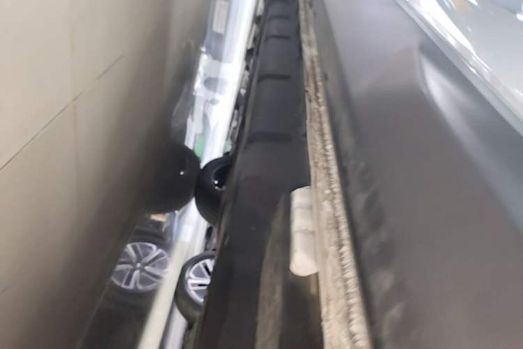 Used BYD Song PLUS New Energy 2025 DM-i 112KM Prestige Model Left Side Sill