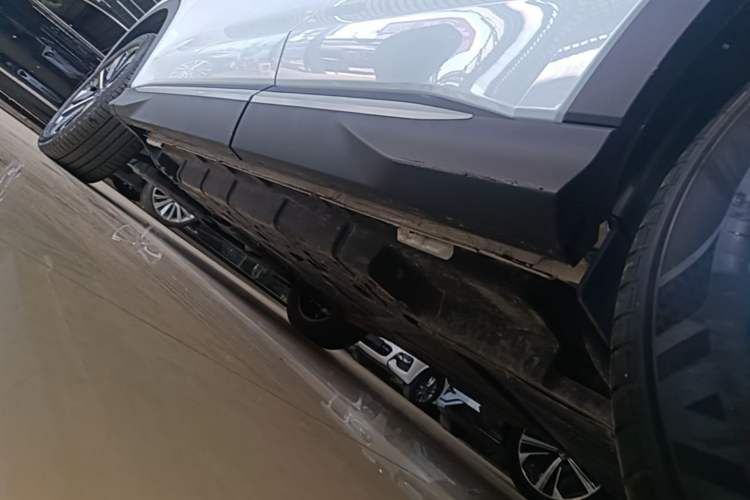 Used BYD Song PLUS New Energy 2025 DM-i 112KM Prestige Model Left Side Sill