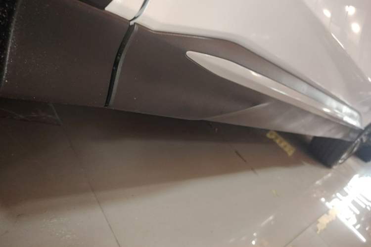 Used BYD Song PLUS New Energy 2025 DM-i 160KM Flagship Model Left Side Sill
