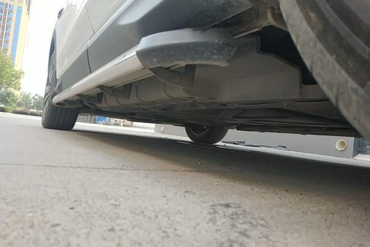 Used BYD Song PLUS New Energy 2025 DM-i Smart Drive 112KM Prestige Model Left Side Sill