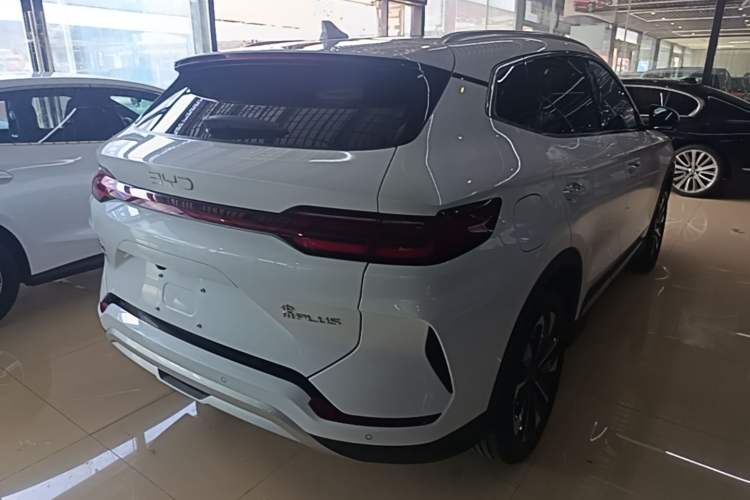 Used BYD Song PLUS New Energy 2025 DM-i 112KM Prestige Model Rear Right 45 Deg
