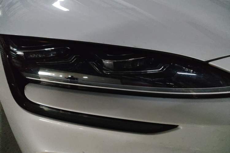 Used BYD Song PLUS New Energy 2025 DM-i 112KM Prestige Model Right Front Headlight