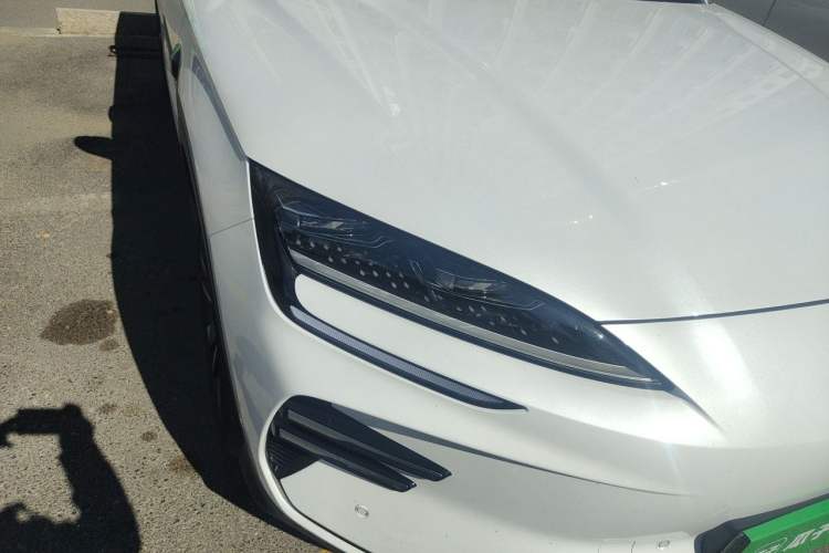 Used BYD Song PLUS New Energy 2025 EV Intelligent Driving Edition 520km Luxury Model Right Front Headlight