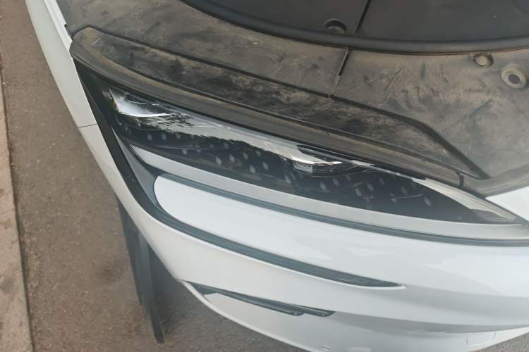Used BYD Song PLUS New Energy 2025 EV 520km Luxury Version Right Front Headlight