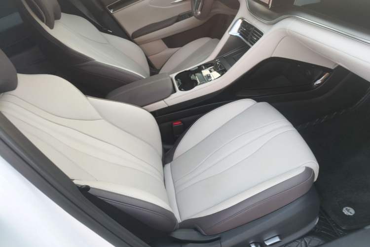 Used BYD Song PLUS New Energy 2025 EV 520km Premium Version Right Front Seat
