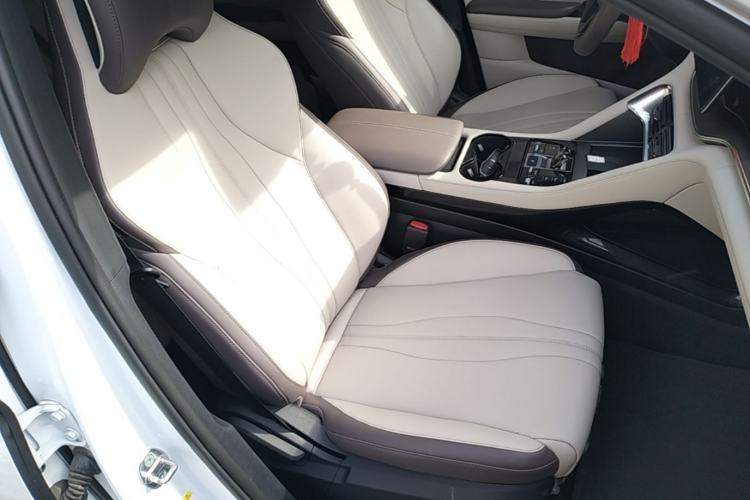 Used BYD Song PLUS New Energy 2025 EV 520km Luxury Version Right Front Seat