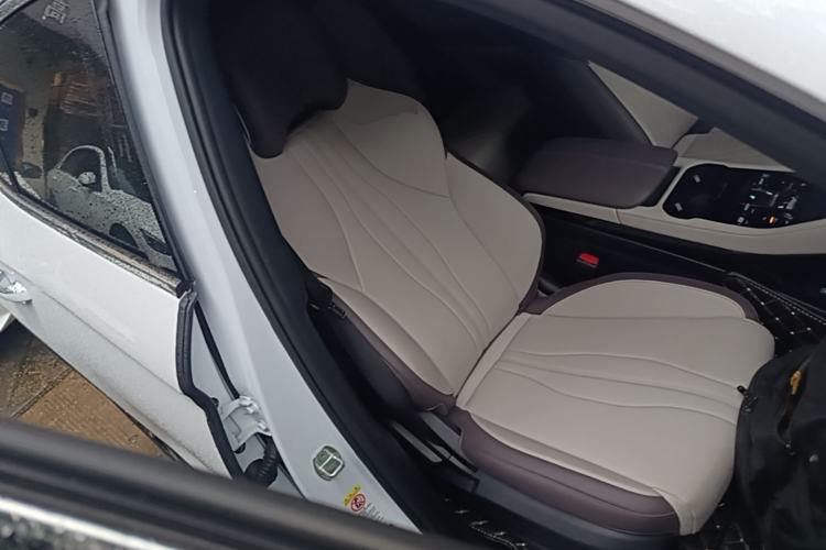 Used BYD Song PLUS New Energy 2025 DM-i 112KM Prestige Model Right Front Seat