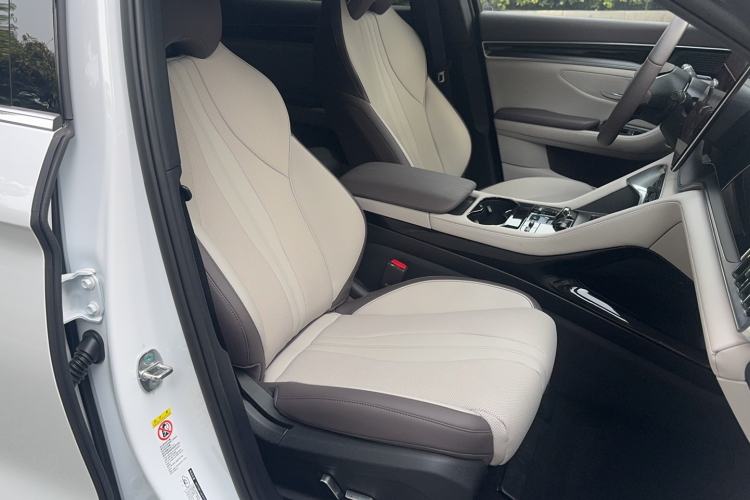 Used BYD Song PLUS New Energy 2025 DM-i 160KM Flagship Model Right Front Seat