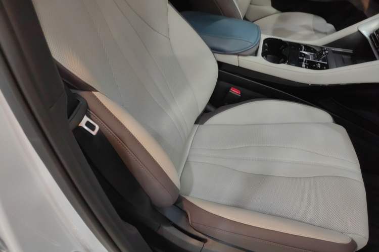 Used BYD Song PLUS New Energy 2025 DM-i 112KM Prestige Model Right Front Seat