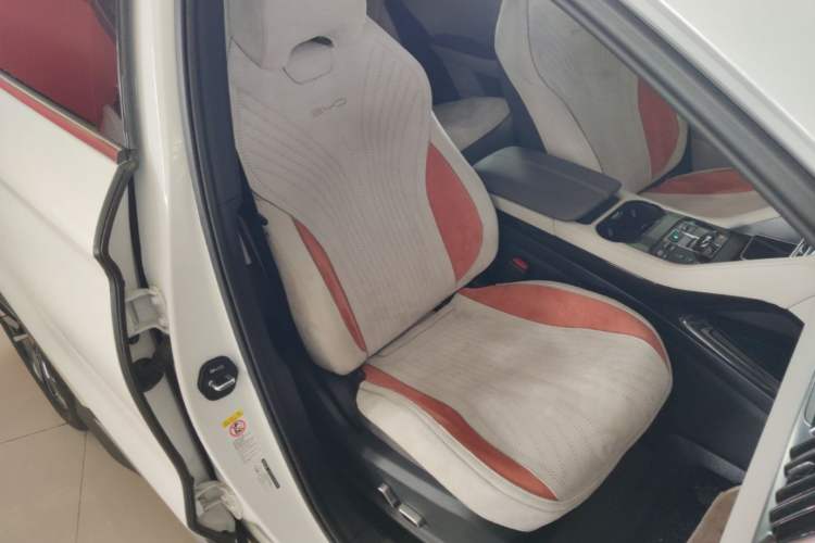 Used BYD Song PLUS New Energy 2025 DM-i 112KM Prestige Model Right Front Seat