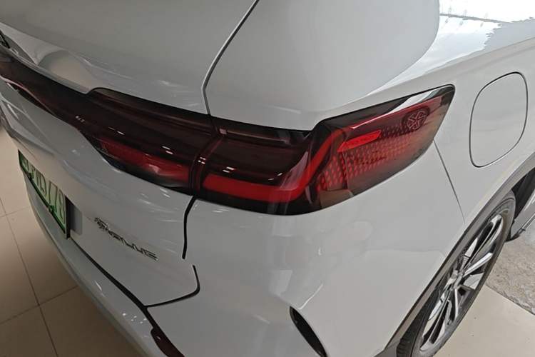 Used BYD Song PLUS New Energy 2025 DM-i 112KM Prestige Model Right Rear Taillight