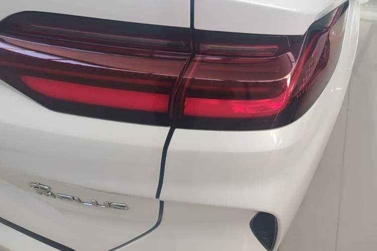 Used BYD Song PLUS New Energy 2025 DM-i 112KM Prestige Model Right Rear Taillight