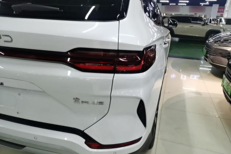 Used BYD Song PLUS New Energy 2025 DM-i 160KM Flagship Model Right Rear Taillight