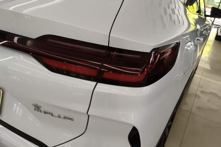 Used BYD Song PLUS New Energy 2025 DM-i 112KM Prestige Model Right Rear Taillight