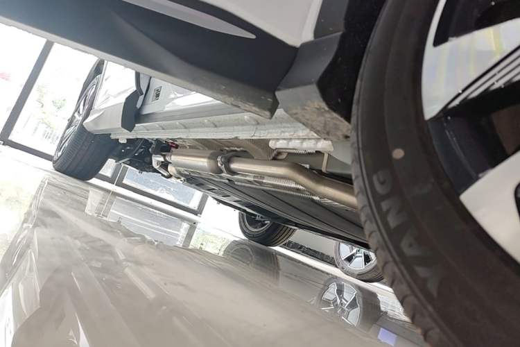Used BYD Song PLUS New Energy 2025 DM-i Smart Drive 112KM Prestige Model Right Side Sill