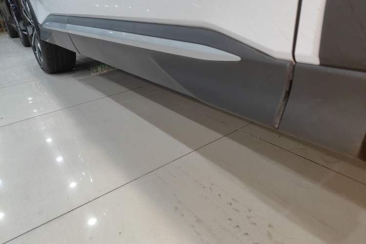 Used BYD Song PLUS New Energy 2025 DM-i 112KM Prestige Model Right Side Sill