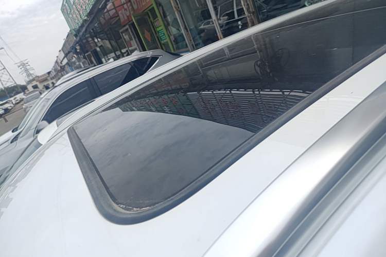 Used BYD Song PLUS New Energy 2025 DM-i 112KM Prestige Model Roof