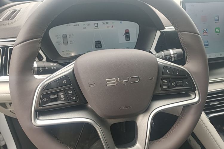 Used BYD Song PLUS New Energy 2025 DM-i 112KM Prestige Model Steering Wheel
