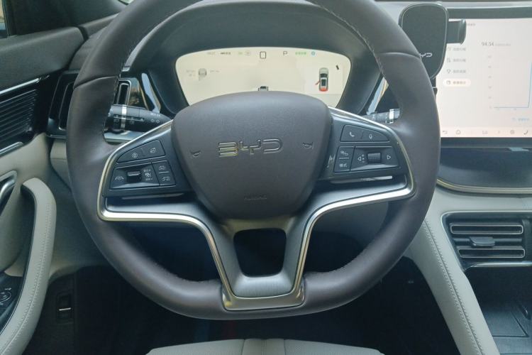 Used BYD Song PLUS New Energy 2025 EV 520km Premium Version Steering Wheel