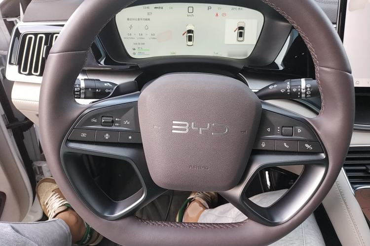 Used BYD Song PLUS New Energy 2025 DM-i 112KM Prestige Model Steering Wheel