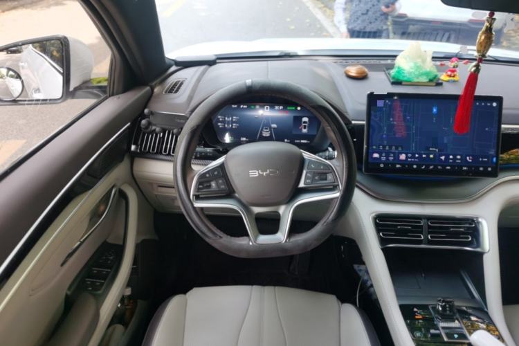 Used BYD Song PLUS New Energy 2025 EV 520km Premium Version Steering Wheel