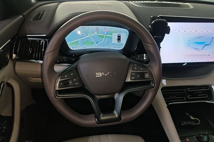 Used BYD Song PLUS New Energy 2025 EV 520km Luxury Version Steering Wheel