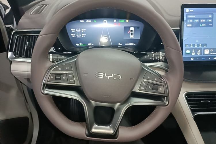Used BYD Song PLUS New Energy 2025 EV 520km Luxury Version Steering Wheel