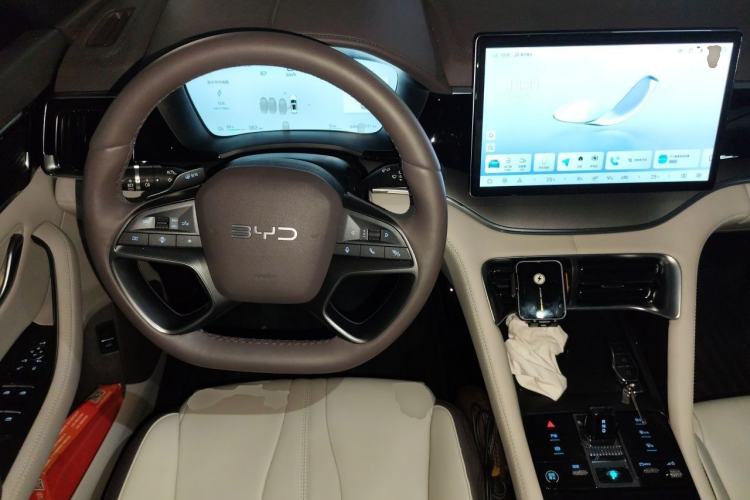 Used BYD Song PLUS New Energy 2025 EV Intelligent Driving Edition 520km Luxury Model Steering Wheel