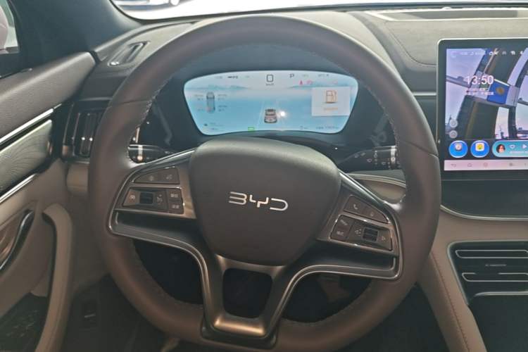 Used BYD Song PLUS New Energy 2025 DM-i 112KM Prestige Model Steering Wheel