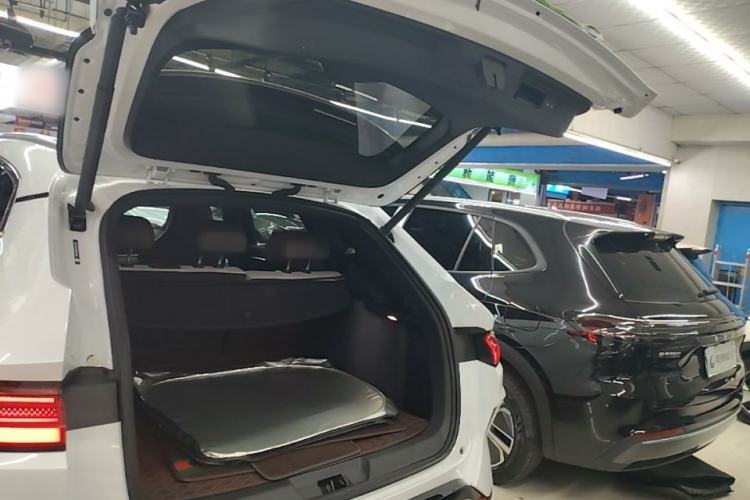 Used BYD Song PLUS New Energy 2025 DM-i 112KM Prestige Model Trunk