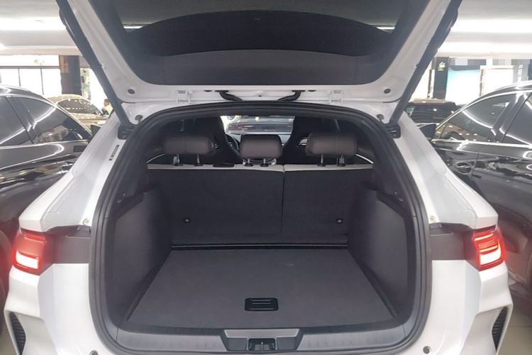 Used BYD Song PLUS New Energy 2025 EV Intelligent Driving Version 520km Premium Model Trunk