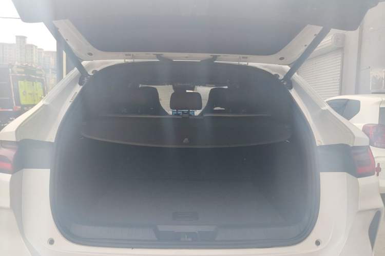 Used BYD Song PLUS New Energy 2025 DM-i 112KM Prestige Model Trunk