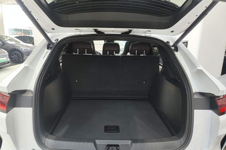 Used BYD Song PLUS New Energy 2025 DM-i 112KM Prestige Model Trunk