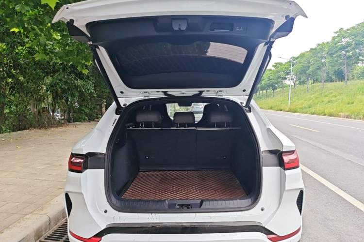 Used BYD Song PLUS New Energy 2025 DM-i 112KM Prestige Model Trunk