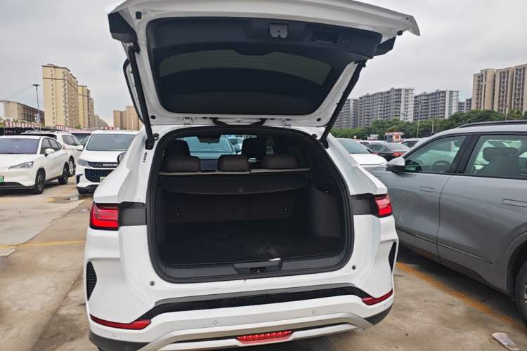 Used BYD Song PLUS New Energy 2025 EV 520km Luxury Version Trunk