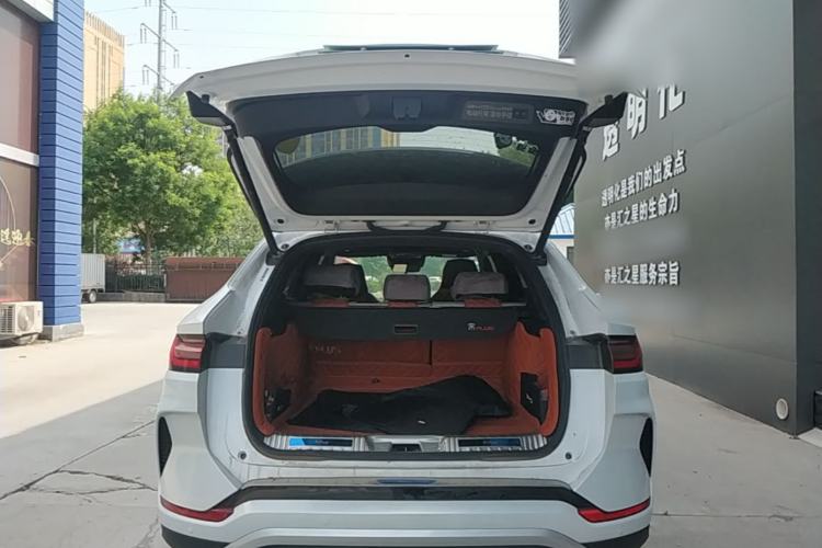 Used BYD Song PLUS New Energy 2025 DM-i Smart Drive 112KM Prestige Model Trunk