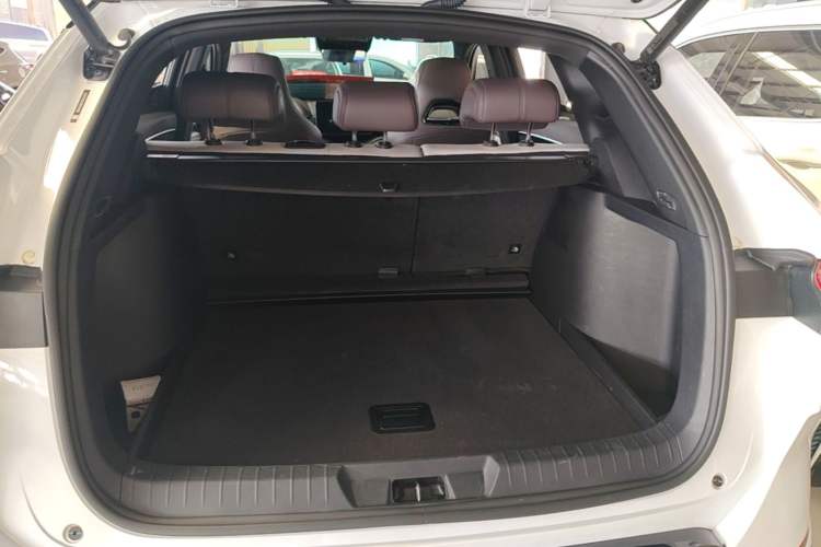 Used BYD Song PLUS New Energy 2025 DM-i 112KM Prestige Model Trunk
