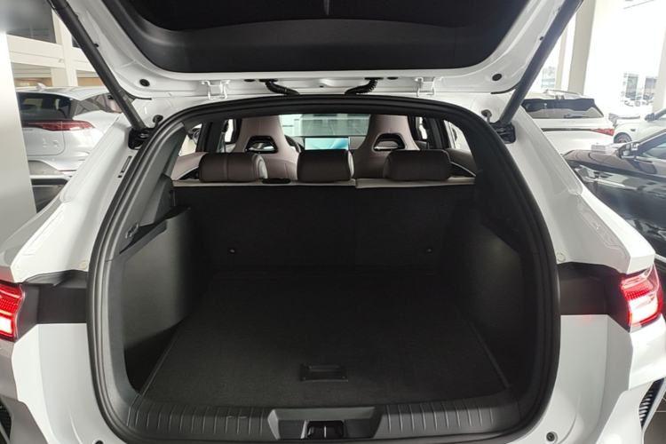 Used BYD Song PLUS New Energy 2025 EV Intelligent Driving Version 520km Premium Model Trunk
