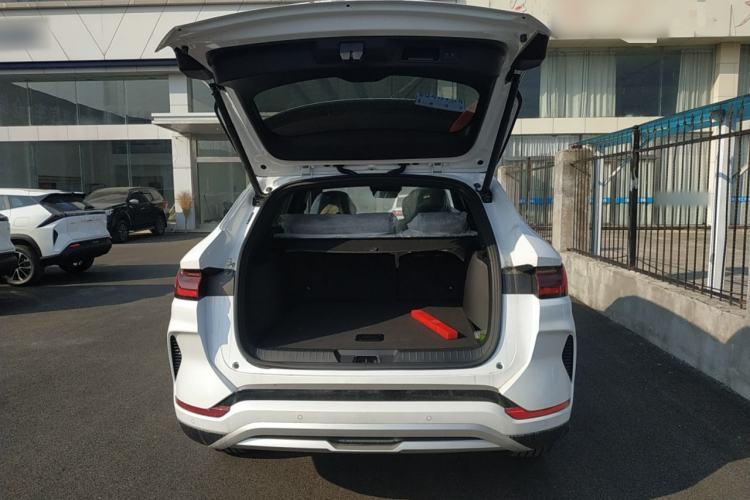Used BYD Song PLUS New Energy 2025 DM-i 112KM Prestige Model Trunk
