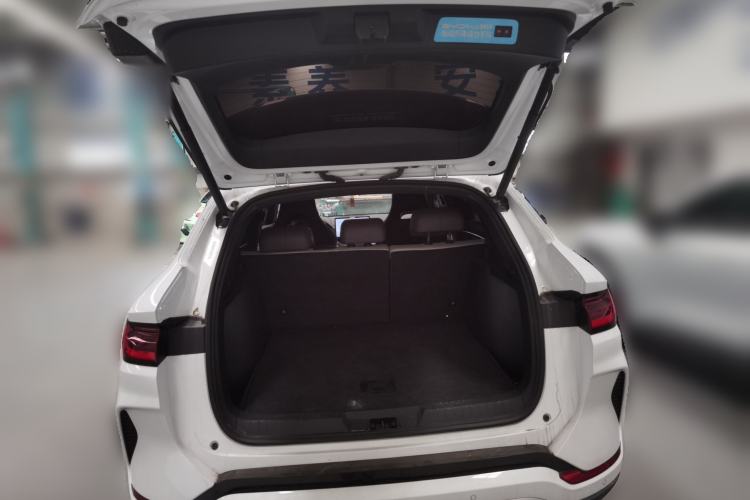 Used BYD Song PLUS New Energy 2025 DM-i 75KM Luxury Model Trunk