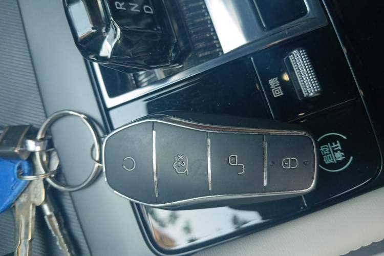 Used BYD Song PLUS New Energy 2025 EV 520km Premium Version Vehicle Key