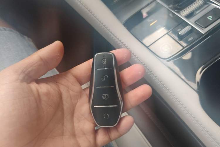 Used BYD Song PLUS New Energy 2025 DM-i 112KM Prestige Model Vehicle Key