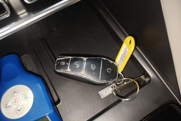 Used BYD Song PLUS New Energy 2025 EV 520km Premium Version Vehicle Key