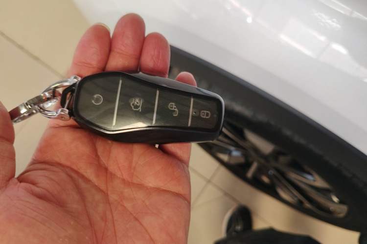 Used BYD Song PLUS New Energy 2025 DM-i 112KM Prestige Model Vehicle Key