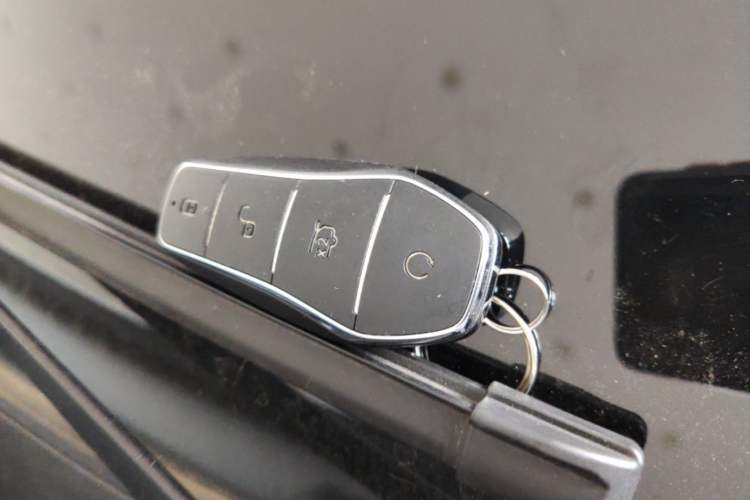 Used BYD Song PLUS New Energy 2025 DM-i 112KM Prestige Model Vehicle Key