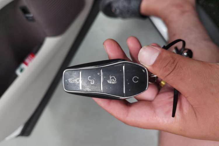 Used BYD Song PLUS New Energy 2025 DM-i 75KM Luxury Model Vehicle Key