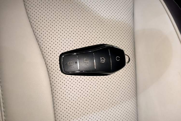 Used BYD Song PLUS New Energy 2025 DM-i 160KM Flagship Model Vehicle Key