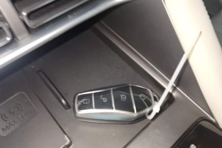 Used BYD Song PLUS New Energy 2025 DM-i 112KM Prestige Model Vehicle Key