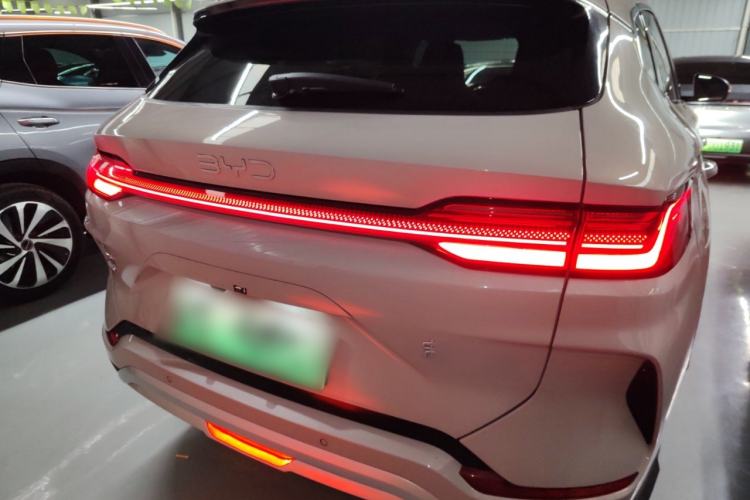 Used BYD Song PLUS New Energy 2025 DM-i 112KM Prestige Model Exterior 4