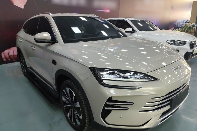Used BYD Song PLUS New Energy 2025 DM-i Smart Drive 112KM Prestige Model Front Right 45 Deg